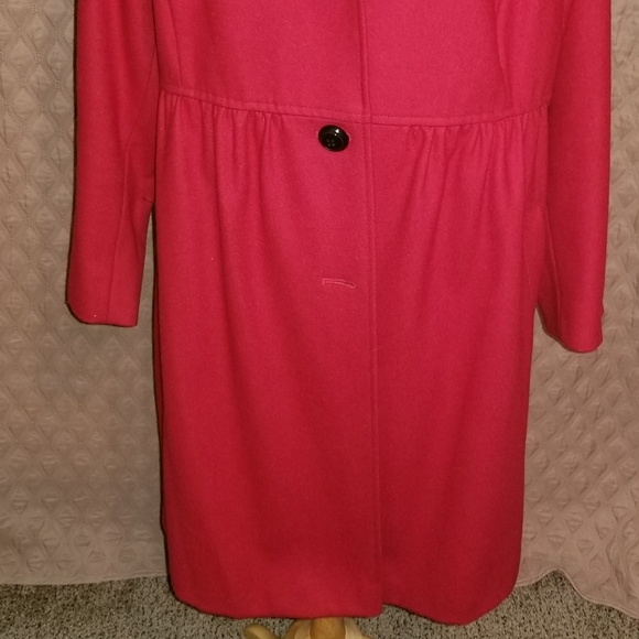 Coat - Picture 2 of 7